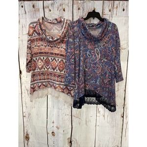 Lot of 2 Women's Knit Tops with Lace 3/4 Sleeved Size Medium